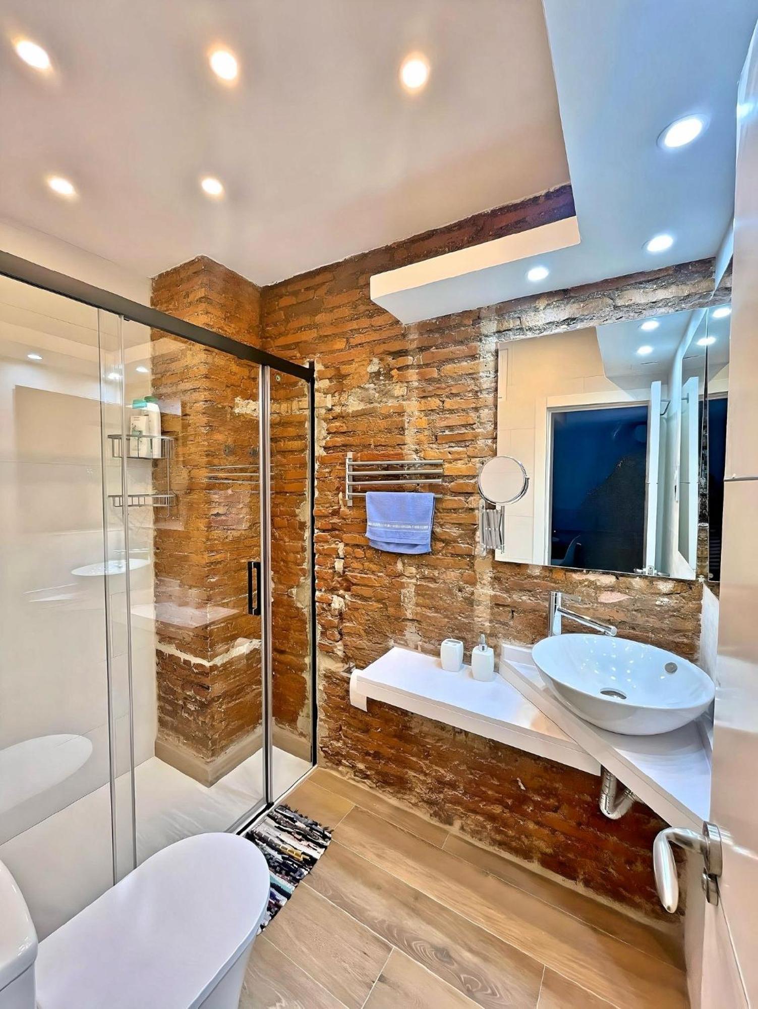 Excellent Location Malaga Centro Historico 2 Bed Flat Lejlighed Eksteriør billede